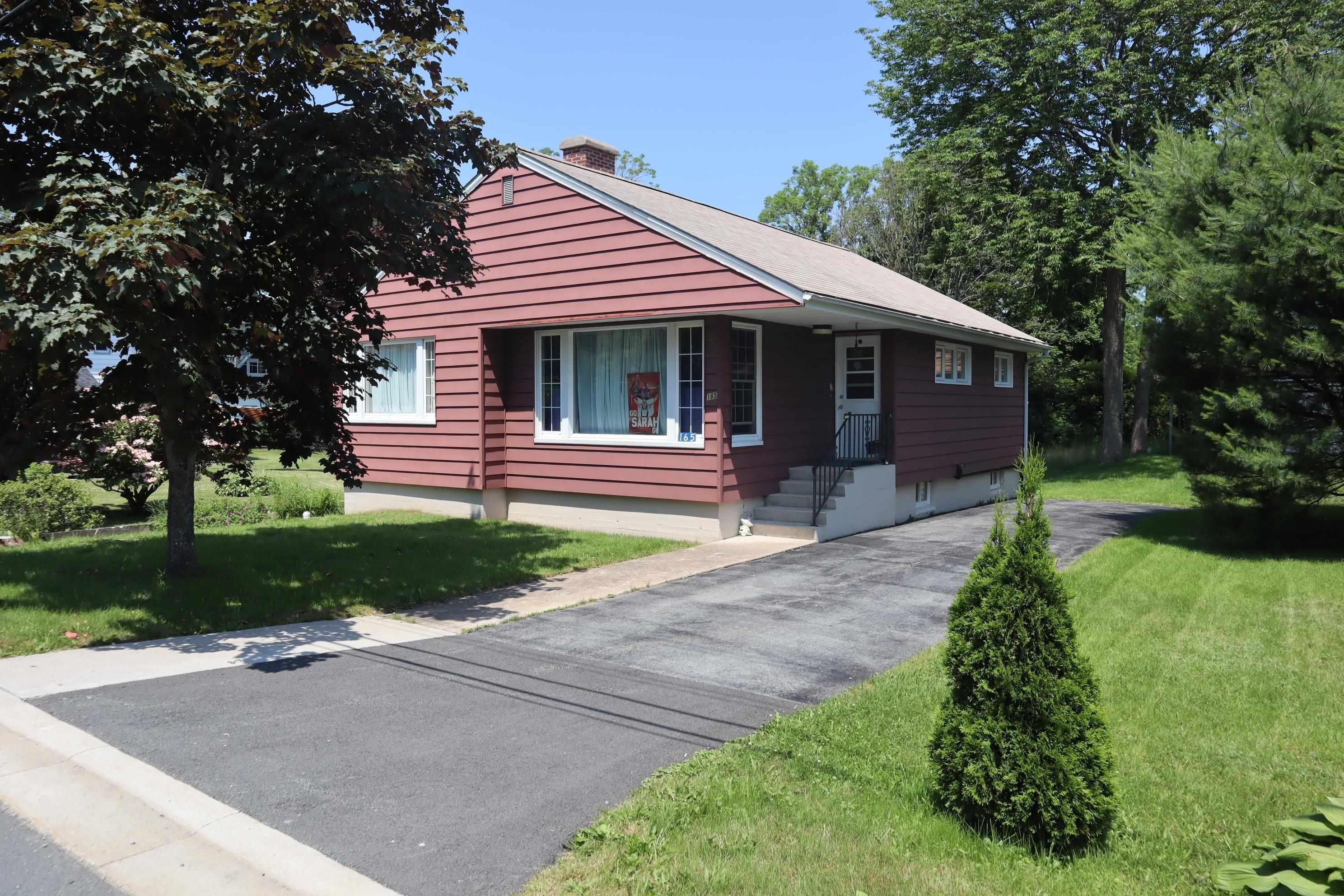New property listed in 406-Queens County, South Shore